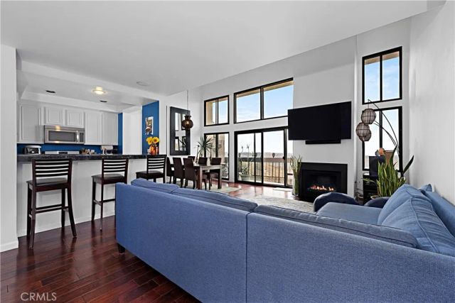 8180 Manitoba 350, Playa Del Rey, CA 90293