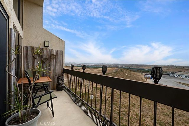 8180 Manitoba 350, Playa Del Rey, CA 90293