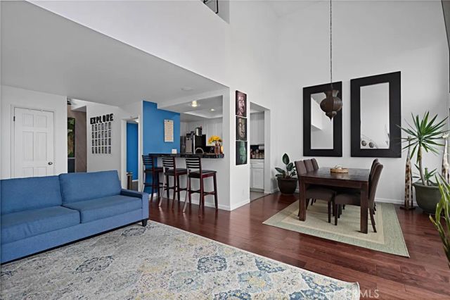 8180 Manitoba 350, Playa Del Rey, CA 90293