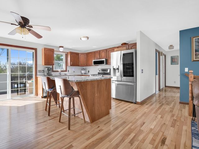 48 Indian Run Trl, Smithfield, RI 02917