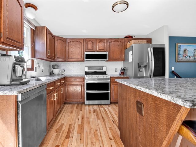 48 Indian Run Trl, Smithfield, RI 02917
