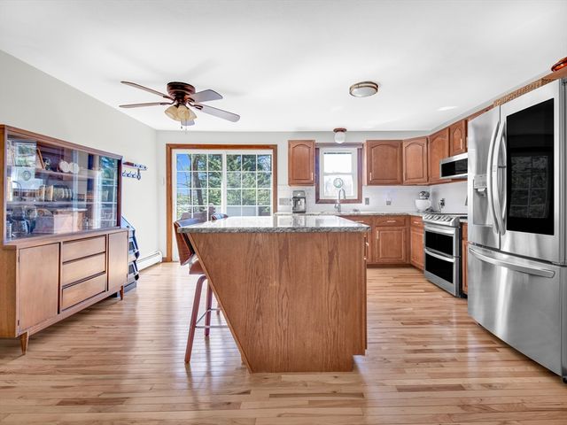 48 Indian Run Trl, Smithfield, RI 02917