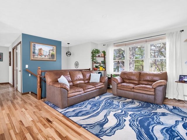 48 Indian Run Trl, Smithfield, RI 02917