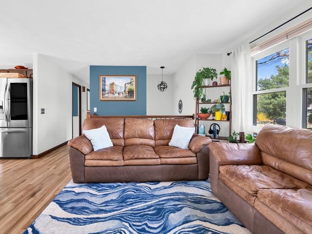 48 Indian Run Trl, Smithfield, RI 02917