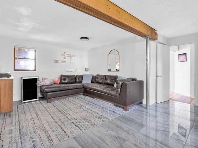 48 Indian Run Trl, Smithfield, RI 02917