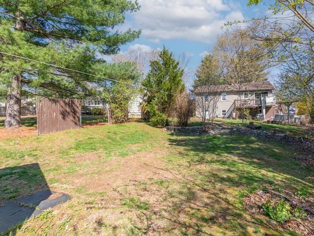48 Indian Run Trl, Smithfield, RI 02917
