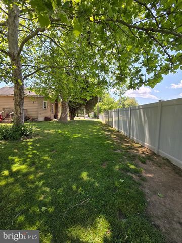 6 BEAVER AVE, Pennsville, NJ 08070