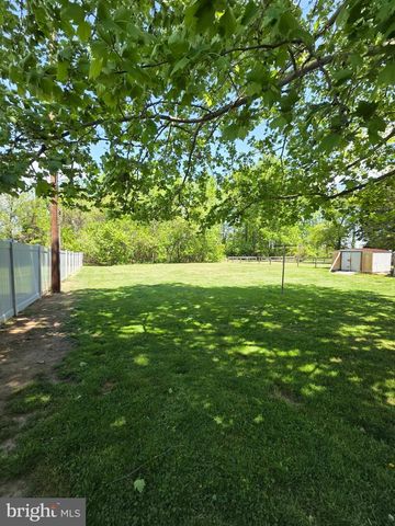 6 BEAVER AVE, Pennsville, NJ 08070