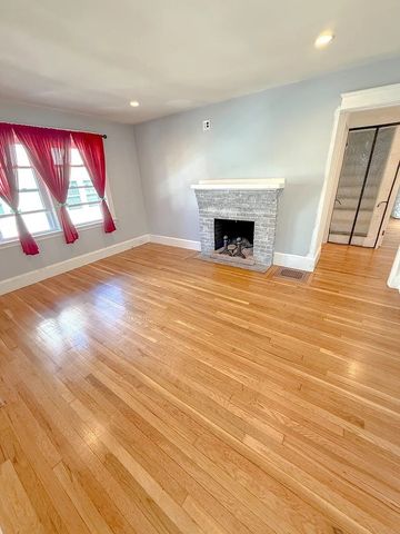 23 Leonard Rd Weymouth 23, Weymouth, MA 02191
