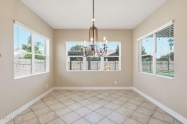 3930 E CHESTNUT Lane, Gilbert, AZ 85298