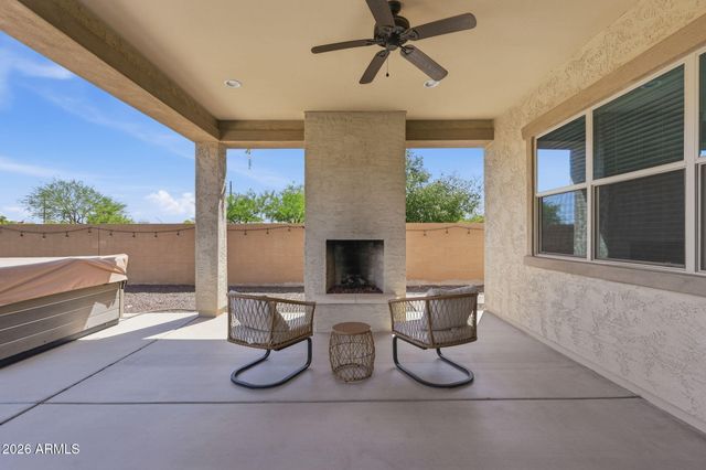 3930 E CHESTNUT Lane, Gilbert, AZ 85298