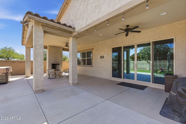 3930 E CHESTNUT Lane, Gilbert, AZ 85298