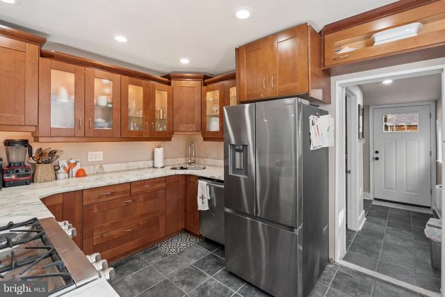 871 N 27TH ST, Philadelphia, PA 19130