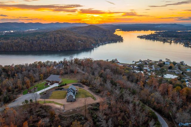 1205 Raymond Lane, Southside, AL 35907