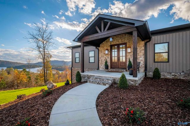 1205 Raymond Lane, Southside, AL 35907