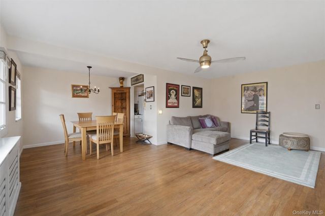 425 Tompkins Avenue 13, Mamaroneck, NY 10543