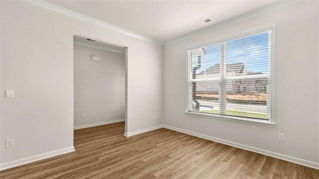 250 Sandy Oak Drive, Loganville, GA 30052