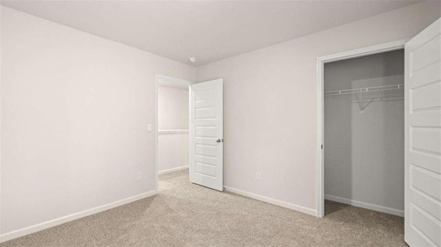 250 Sandy Oak Drive, Loganville, GA 30052