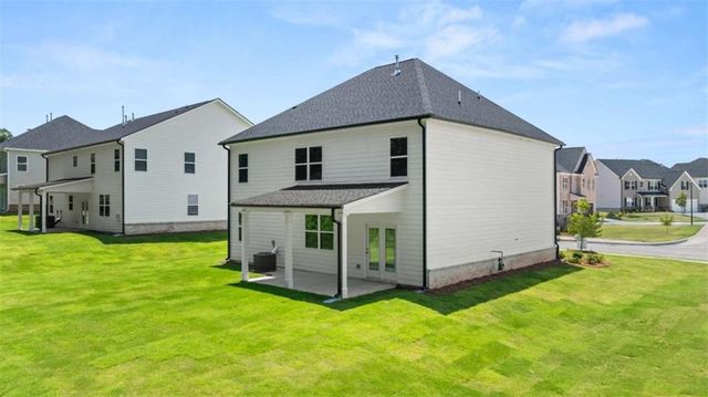 250 Sandy Oak Drive, Loganville, GA 30052