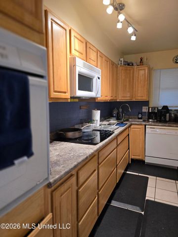 2330 Middlecoff Drive, Gulfport, MS 39507