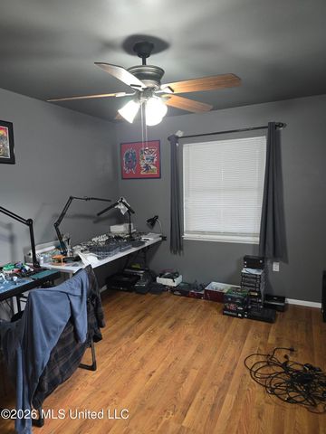 2330 Middlecoff Drive, Gulfport, MS 39507