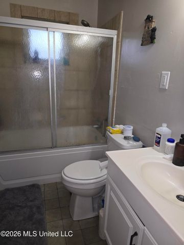 2330 Middlecoff Drive, Gulfport, MS 39507