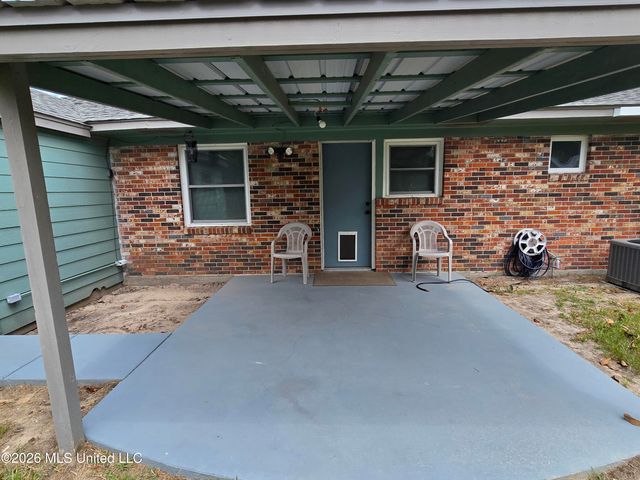 2330 Middlecoff Drive, Gulfport, MS 39507