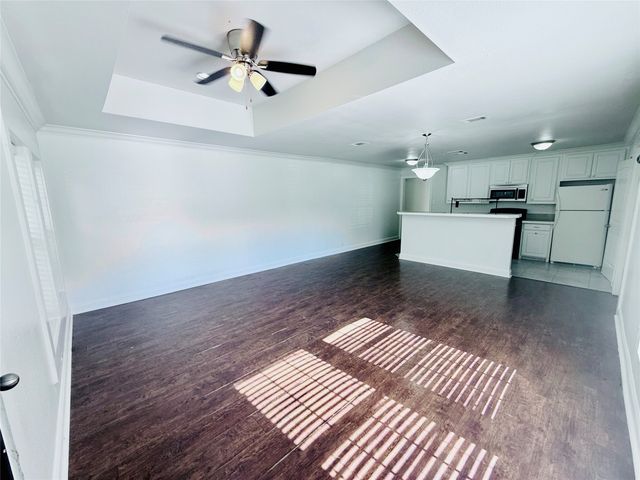 814 W College Street, Sherman, TX 75092