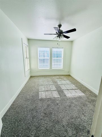 814 W College Street, Sherman, TX 75092