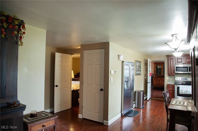 8304 Sharon Avenue NW, North Canton, OH 44720