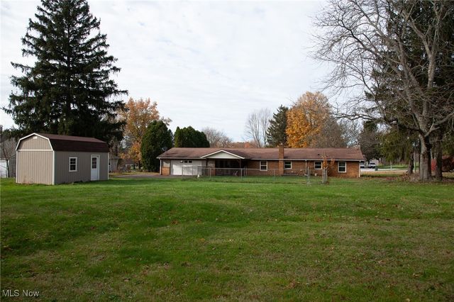 8304 Sharon Avenue NW, North Canton, OH 44720