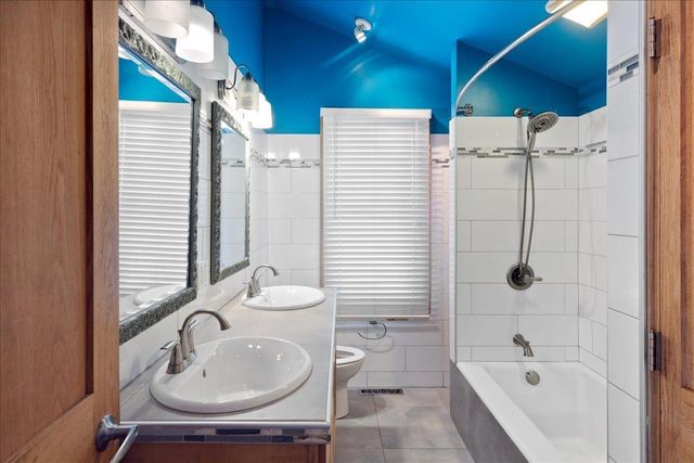 5620 26th Avenue S, Minneapolis, MN 55417