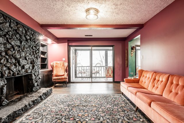 108 Knoll Court E, Noblesville, IN 46062