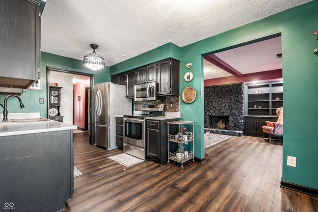 108 Knoll Court E, Noblesville, IN 46062