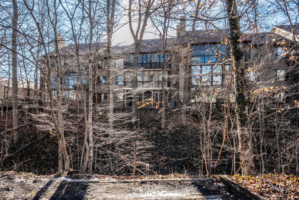 108 Knoll Court E, Noblesville, IN 46062