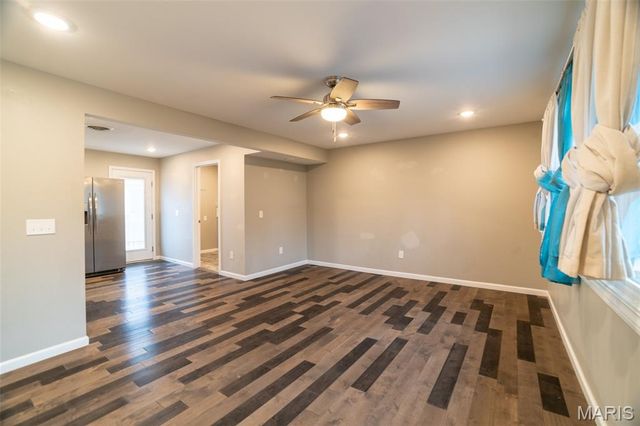 204 Hillsdale Drive, Ballwin, MO 63011