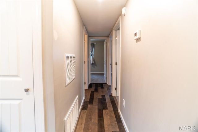 204 Hillsdale Drive, Ballwin, MO 63011