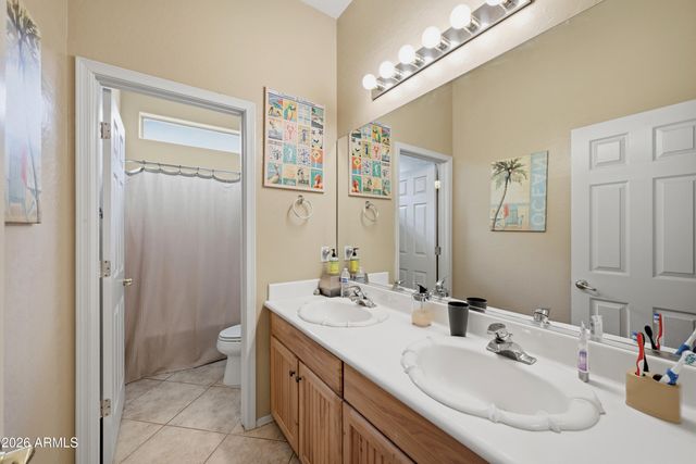 2121 E PALM BEACH Drive, Chandler, AZ 85249