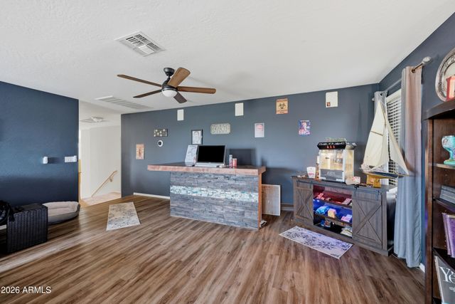 2121 E PALM BEACH Drive, Chandler, AZ 85249