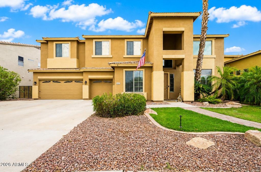 2121 E PALM BEACH Drive, Chandler, AZ 85249 — photo 2