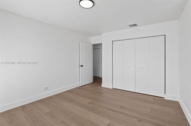 6800 NW 7th St, Plantation, FL 33317