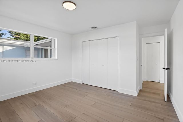 6800 NW 7th St, Plantation, FL 33317