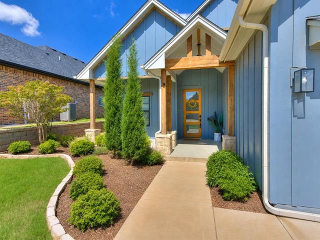2309 El Cajon Street, Edmond, OK 73034