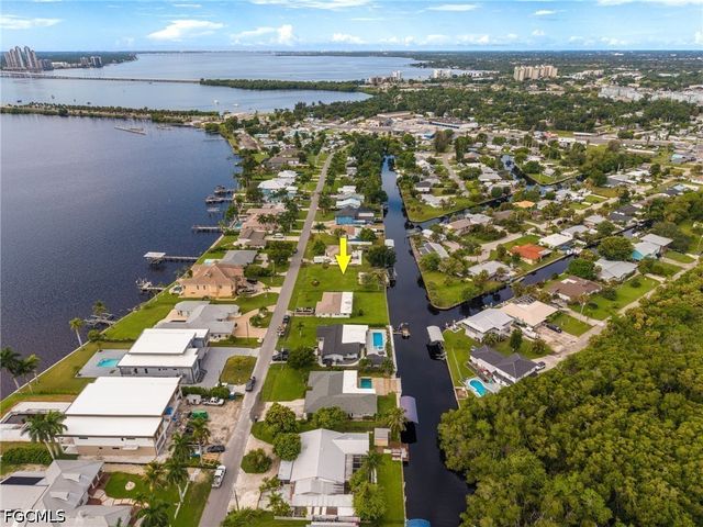 116 E North Shore AVE, North Fort Myers, FL 33917