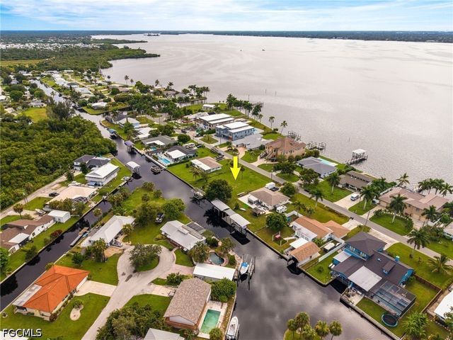 116 E North Shore AVE, North Fort Myers, FL 33917