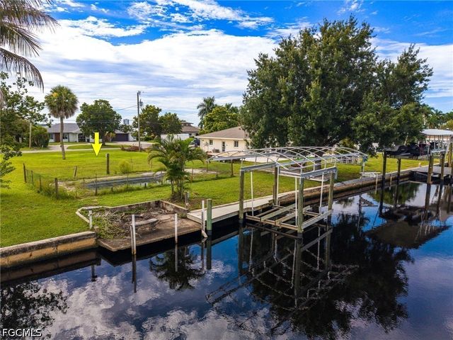 116 E North Shore AVE, North Fort Myers, FL 33917