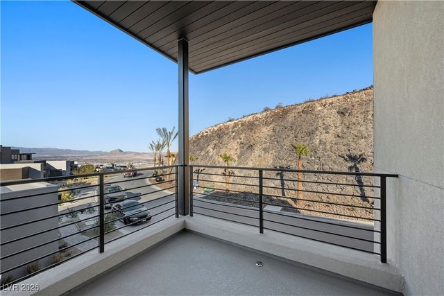 577 Overlook Rim Drive, Henderson, NV 89012