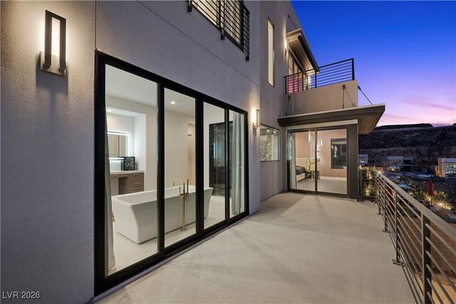 577 Overlook Rim Drive, Henderson, NV 89012