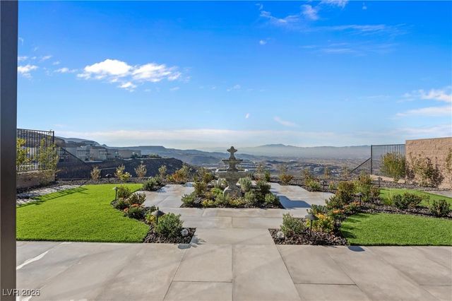 577 Overlook Rim Drive, Henderson, NV 89012