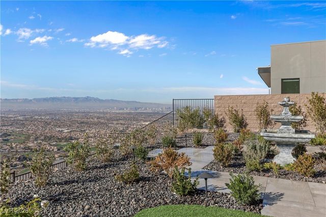 577 Overlook Rim Drive, Henderson, NV 89012